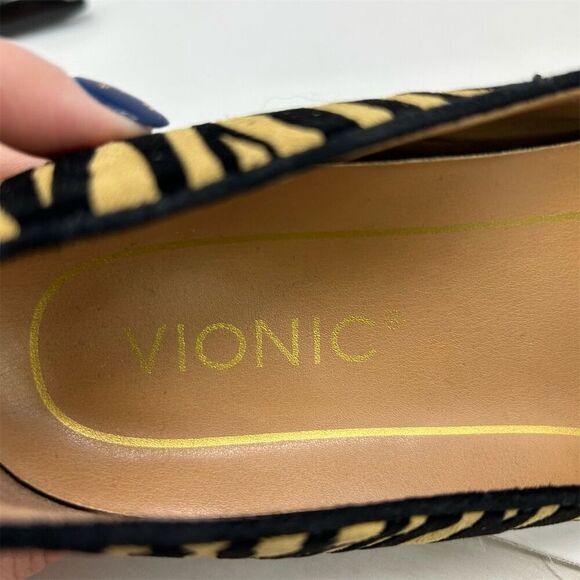 Vionic Willa Women's Slip-On Flats Tiger Stripe Suede Size 8 Brown and Black - Picture 13 of 13
